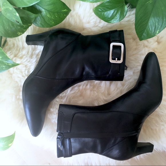 COLE HAAN Leather Point Toe Ankle Boot Black 7 - Picture 6 of 8